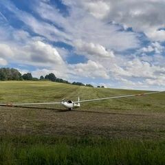 Flugwegposition um 13:52:21: Aufgenommen in der Nähe von Okres Pelhřimov, Tschechien in 455 Meter